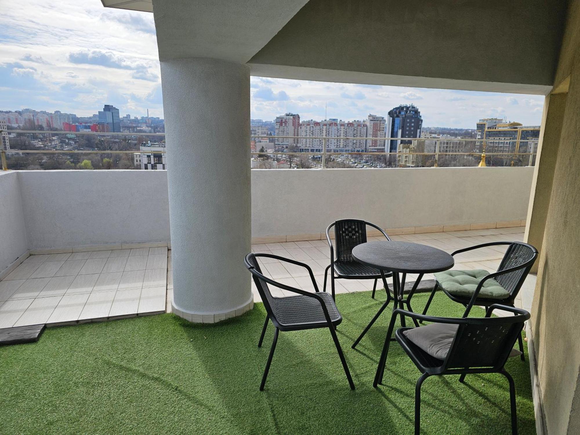 Apartament With Terras Kisinyov Kültér fotó